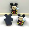 Novo Urso Morango Doce e Legal Gato Mickey Grampo de Cabelo Fofo Acessórios para Cabeça Roupas Resina Desenho Animado Joias Acessórios Material Adesivos