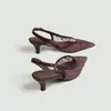 Sandalias Versátiles de Tacón Alto para Mujer, de Temporada Cruzada Europea y Americana, Malla Nueva de Primavera, Producto Nuevo, Punta Cerrada, Par con Faldas, Zapatos de Mujer de Tacón Medio y Punta Fina