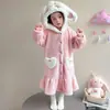 Ropa de estar de franela engrosada de otoño e invierno para niños, bata de noche de vellón de coral para bebés y niñas, pijamas nuevos de estilo largo