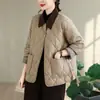 Foto Real 2026 Mãe de Meia-Idade Jaqueta Leve de Algodão Matelassê Cor de Outono Inverno Gola Color Block Roupa Exterior Feminina Solta Casual Curta Acolchoada