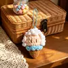 2027 Nuevo Llavero Colgante de Oveja Pequeña Tejida a Crochet Lindo Colgantes de Bolsa de Oveja de Felpa Lanyard para Teléfono Femenino