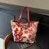 Nova Bolsa Tote Estilo Chinês para Mulheres 2025 Grande Capacidade de Mão e Ombro Bolsa Vermelha Festiva para Casamento