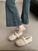 Novidade Outono/Inverno 2026 Sapatilhas Femininas Slip-On com Forro de Lã, Sapatos Quentes Planos de Bico Quadrado com Acabamento em Pelo