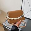 Preciosa cadena de perlas 2023 nueva moda textura simple estilo occidental bandolera portátil hombro bolso cuadrado pequeño para mujer