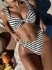 Bikini de Raya Blanca y Negra Estilo Europeo y Americano Traje de Baño de Dos Piezas, Triángulo Sexy Push-Up, Traje de Baño sin Aros