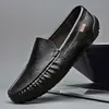 Mocasines para Hombre 2026 Nuevo Otoño/Invierno Forrados de Felpa Piel Suave Zapatos de Cuero Cálidos para Hombre Zapatos Casuales de Moda