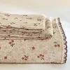 Modelo Nuevo 2026 Sábana de Hilo Puff con Borde Floral, Amigable con la Piel y Suave, Juego de Ropa de Cama para el Hogar de Tres Piezas: Sábana, Sábana ajustable y Funda de edredón