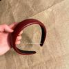 Faixa de cabeça com padrão de couro espesso, textura de nicho vermelho vinho, esponja vintage, caveira alta, top de aniversário, brinde de ano, roupas, acessórios de cabelo para mulheres