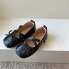 Zapatos Mary Jane infantiles de punta cuadrada con tiras cruzadas, zapatos de princesa para niñas pequeñas, zapatos de bebé plateados de corte bajo para otoño