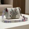 Bolso Almohada Estilo Étnico para Mujer 2026 Nuevo Bolso Cruzado de Correa Ancha Bolso Cubo Doble Cara Bolso Cilíndrico Retro de un Solo Hombro
