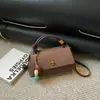 Bolso de Hombro Vintage Nuevo 2026 para Mujer, Bolso Baguette de Diseño Francés de Nicho, Bolso Cruzado de Hombro Único Moderno y a la Moda
