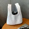 Bolsa de Mão Estilo Coreano com Bolinhas Estreladas, Grande Capacidade, Pequena Tote Bag para Essenciais do Trabalho, Bolsa de Pulso Versátil para o Dia a Dia