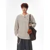 Sudadera tipo henley a rayas con bordado de salchicha estilo americano para hombre, suéter casual versátil simple de manga larga para otoño