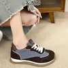 Couro Genuíno Cor de Alta Venda Bloco de Cores Cadarço Sapatos de Treino Alemães Femininos 2026 Novo Estilo Faz os Pés Parecerem Menores Sapatos Forrest Gump Sapatos Esportivos Casuais Femininos