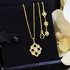 V-Gold Chapado en Oro Grueso Collar Bucci Trébol de Cuatro Hojas Ópera Casa Acabado Cepillado Lujo Ligero Oro Rosa Vintage Estilo de Corte para Mujer Venta al por Mayor