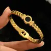 Pulseira Geométricas de Aço Inoxidável com Padrão de Onda Dourada Cravejada de Diamantes Carta de Amor Transfronteiriça, Acessório de Moda de Luxo Leve de Alta Qualidade