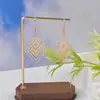 Pendientes Huecos de Forma de Diamante Nuevos Transfronterizos, Pendientes Elegantes Exquisitos y de Moda de Lujo Accesible con Montura Cuadrada