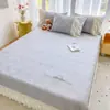 2026 Nueva Falda de Cama Bordada de Alto Peso Cubierta de Cama Esterilla Refrigerante