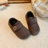 Zapatos Casuales de Algodón con Velcro para Mujer 2026 Otoño/Invierno Retro Francés Hebilla Simple de Caña Baja Zapatos Peludos Engrosados con Terciopelo