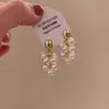 Pendientes de Borla de Perlas en Forma de Racimo de Uvas Estilo Francés, Sencillos Retro de Alta Gama, Estilo Trendy de Influencer, Adelgazan el Rostro, Versátiles, Pendientes Únicos