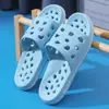 Pantuflas de Baño para Mujer Verano Interior Antideslizantes Huecas Hogar Pareja Hotel Ducha Talla Grande Venta al por Mayor