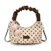 Yue Zi 2026 Outono Inicial Nova Moda de Bolsa de Mão com Bolinhas Bolsa de Ombro Estilo de Hong Kong Temperamento Grande Capacidade Ombro Único Transversal