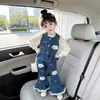 Conjunto de Ropa para Niña para Primavera y Otoño 2026 Nuevo Estilo Chaleco de Mezclilla de Gato Bebé Conjunto de Otoño para Niñas Pantalones de Principios de Otoño Conjunto de Tres Piezas