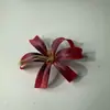 Estampado de Flores Artificiales Cabeza de Flor de Lirio Silvestre Flor para Pasador Hecho a Mano DIY Accesorios de Material Florales Arreglo de Pared de Flores para Salón de Bodas