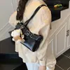 Bolso de Axila de Alta Gama Estilo Vintage para Mujer 2026 Nuevo Bolso de Mano Versátil de Moda Bolso de Hombro Tendencia Nicho Coreano
