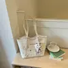Moda de Verano 2026 Cuadros Dibujos Animados Estudiante Gran Capacidad Bolso de Hombro Único Simple Casual Bolso Tote para Viajar al Trabajo Mujeres