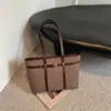 Bolsa Tote de Luxo para o Dia a Dia para Mulheres 2026 Nova Popular de Outono Exquisite Bolsa de Ombro Bolsa de Mão de Grande Capacidade