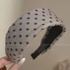 Popular tiara de aba larga que faz o rosto parecer menor, estilosa e moderna para mulheres, presilha de cabelo de bolinhas, tiara de botão fresca e simples, acessório de cabelo