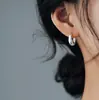 Pendientes de Aro Dorados Advanced Sense 2025 Nueva Moda Pendientes Versátiles Pendientes de Lujo Ligero con Sentido de Diseño Simple