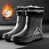 Botas de chuva masculinas de cano médio, sapatos aquáticos estilosos de corte baixo, antiderrapantes, impermeáveis, de cano curto, leves, borracha espessa, resistentes ao desgaste