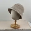 Sombrero de Pescador de Punto Nuevo de Alta Calidad Otoño/Invierno Estilo Coreano Versátil Liso Cálido Protección contra el Frío Sombrero de Cubo de Lana Hace que la Cara se Vea Más Pequeña