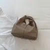Bolso cuadrado pequeño de color liso, casual y elegante, para ir al trabajo, modelo nuevo 2026, único, simple, moderno, bolso de mano