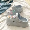 Zuecos Imprescindibles para Estudiantes: Zapatos de Verano para Mujer de Eva con Suela Gruesa, Cómodos, para Exteriores, que Aumentan la Altura, Adelgazantes, Modernos, Zapatillas Cerradas para el Trabajo y el Trayecto