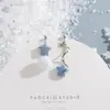 Brincos Assimétricos Estrela Azul Nebulosa Adequados para Meninas Doces no Inverno, Presilhas para Orelha para Mulheres