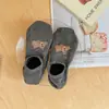 Calcetines de Barco Lisos Estilo Soft Girl~ Calcetines de Malla 100% Algodón Transpirables para Verano, Calcetines de Barco Versátiles Estilo Ins con Estampado Completo de Mariposas Pequeñas Huecas para Mujer