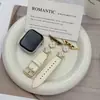 [Pulseira] Adequada para Pulseira Apple S12Iwatch S10987Se Trevo de Quatro Folhas Padrão Lichia Pulseira de Pulso Feminina de Luxo Leve