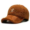 Gorra de Béisbol de Terciopelo de Oso Personalizada por el Fabricante Cálida y de Moda para Otoño e Invierno Visera y Protección Solar Gorra de Pico de Lana de Cordero