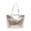 Bolso Sencillo y Exquisito para Mujer 2026 Verano Temperamento Bolso Tote para Viajes Cotidianos Gran Capacidad Moda Color Sólido Bolso de Hombro Único