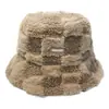 Sombrero de Pescador a Cuadros de Lana de Cordero Estilo Japonés para Mujer, Engrosado para Otoño e Invierno, Sombrero de Cubo Cálido y Moderno con Letras, Hace que la Cara Parezca Más Pequeña