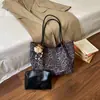 Bolso Grande de Leopardo para Mujer 2026 Otoño/Invierno Nuevo Retro Simple Bolso de Hombro y Mano Versátil Bolso Tote para Viajes Diarios