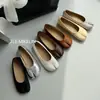 Zapatos de tacón bajo plateados estilo retro francés para mujer, Zapatos Mary Jane de punta dividida con suela blanda para primavera y otoño, Zapatos planos elegantes para la noche