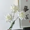 Rosa artificial de 3 cabezas con borde rizado, arreglo floral de decoración de boda en relieve estilo europeo, rosa de esquina texturizada