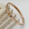 Pulseira de Aço Titânio Banhada a Ouro 18K com Diamante, Pulseira Cruzada com Rebites Sol e Lua Coração, Pulseira Simples para Mulheres, Fornecimento Direto da Fábrica