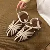 Sandálias vintage estilo francês com salto anabela vazado trançado e bico fechado para mulheres, confortáveis e versáteis para o verão, adequadas com saias, sandálias romanas na cor nude