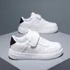 Zapatos casuales blancos para niños estilo verano cuero impermeable antideslizantes resistentes al desgaste zapatillas blancas para niños zapatos de skate primavera/verano para niñas