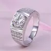 Anel de diamante agressivo e distinto de três fileiras de diamantes de 2 quilates, tesouro da cidade, vendendo glória para anel de diamante de casamento